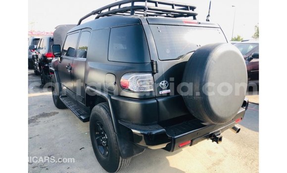 Buy Import Toyota FJ Cruiser Black Car in Import - Dubai in Arusha Buy Import Toyota FJ Cruiser Black Car in Import - Dubai in Arusha