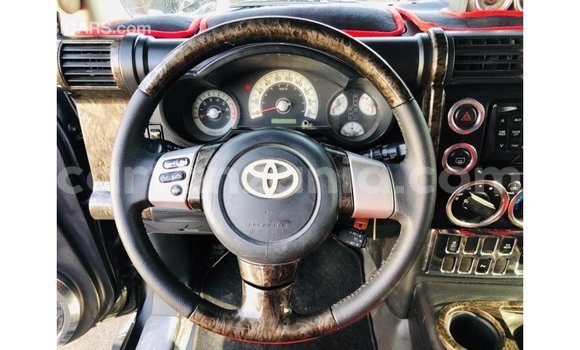 Buy Import Toyota FJ Cruiser Black Car in Import - Dubai in Arusha Buy Import Toyota FJ Cruiser Black Car in Import - Dubai in Arusha