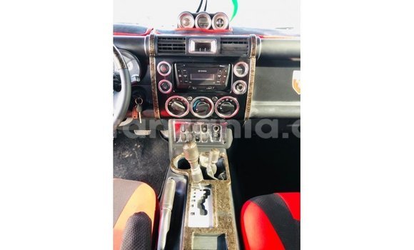 Buy Import Toyota FJ Cruiser Black Car in Import - Dubai in Arusha Buy Import Toyota FJ Cruiser Black Car in Import - Dubai in Arusha