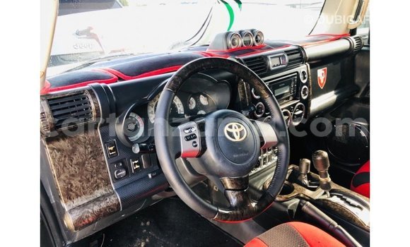 Buy Import Toyota FJ Cruiser Black Car in Import - Dubai in Arusha Buy Import Toyota FJ Cruiser Black Car in Import - Dubai in Arusha