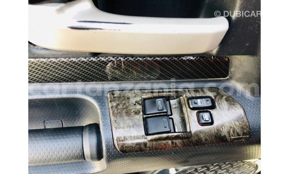 Buy Import Toyota FJ Cruiser Black Car in Import - Dubai in Arusha Buy Import Toyota FJ Cruiser Black Car in Import - Dubai in Arusha