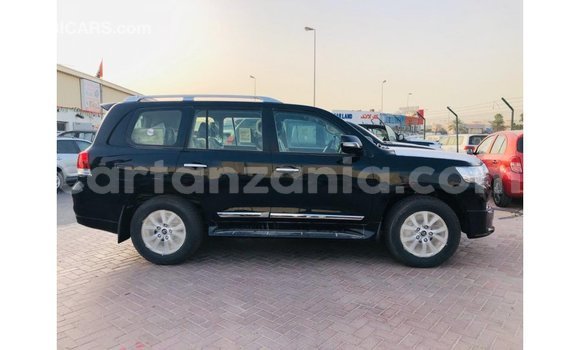 Buy Import Toyota Land Cruiser Black Car in Import - Dubai in Arusha Buy Import Toyota Land Cruiser Black Car in Import - Dubai in Arusha