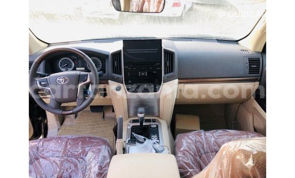 Buy Import Toyota Land Cruiser Black Car in Import - Dubai in Arusha Buy Import Toyota Land Cruiser Black Car in Import - Dubai in Arusha