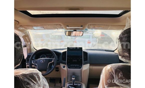Buy Import Toyota Land Cruiser Black Car in Import - Dubai in Arusha Buy Import Toyota Land Cruiser Black Car in Import - Dubai in Arusha
