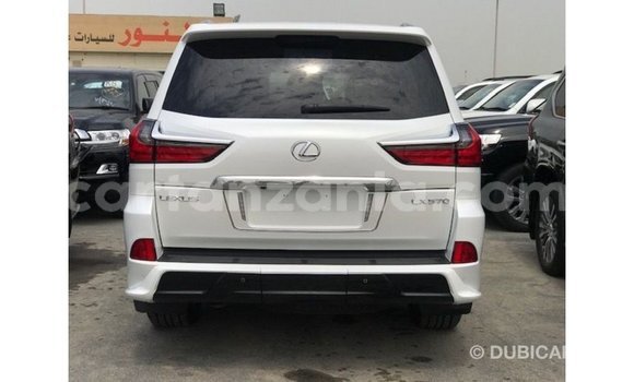 Nunua Imported Lexus LX Nyeupe Gari ndani ya Import - Dubai nchini Arusha Nunua Imported Lexus LX Nyeupe Gari ndani ya Import - Dubai nchini Arusha