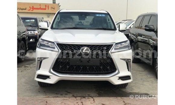 Nunua Imported Lexus LX Nyeupe Gari ndani ya Import - Dubai nchini Arusha Nunua Imported Lexus LX Nyeupe Gari ndani ya Import - Dubai nchini Arusha