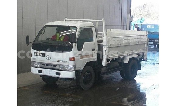 Nunua Imported Toyota Dyna Nyeupe Gari ndani ya Import - Dubai nchini Arusha Nunua Imported Toyota Dyna Nyeupe Gari ndani ya Import - Dubai nchini Arusha