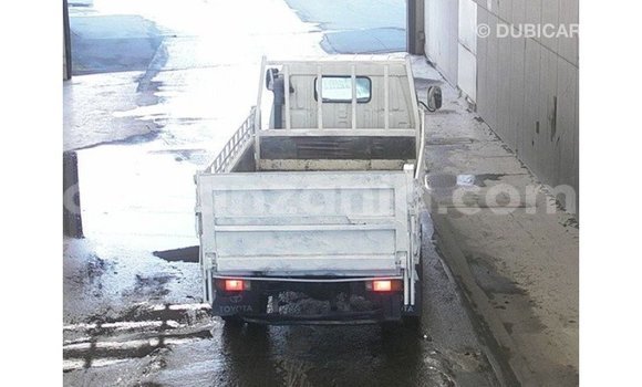 Nunua Imported Toyota Dyna Nyeupe Gari ndani ya Import - Dubai nchini Arusha Nunua Imported Toyota Dyna Nyeupe Gari ndani ya Import - Dubai nchini Arusha