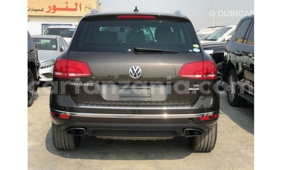 Nunua Imported Volkswagen Touareg Brown Gari ndani ya Import - Dubai nchini Arusha Nunua Imported Volkswagen Touareg Brown Gari ndani ya Import - Dubai nchini Arusha
