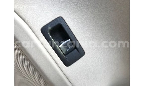 Nunua Imported Volkswagen Touareg Brown Gari ndani ya Import - Dubai nchini Arusha Nunua Imported Volkswagen Touareg Brown Gari ndani ya Import - Dubai nchini Arusha