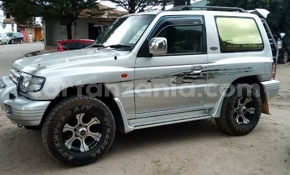 Buy Used Mitsubishi Pajero Silver Car in Dar es Salaam in Dar es Salaam