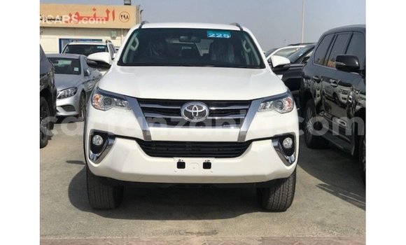 Buy Import Toyota Fortuner White Car in Import - Dubai in Arusha Buy Import Toyota Fortuner White Car in Import - Dubai in Arusha