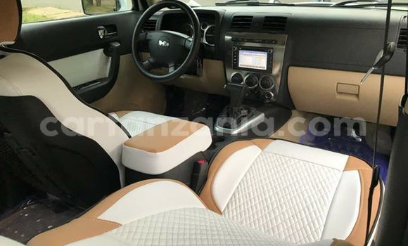 Buy Used Hummer H3 White Car in Dar es Salaam in Dar es Salaam