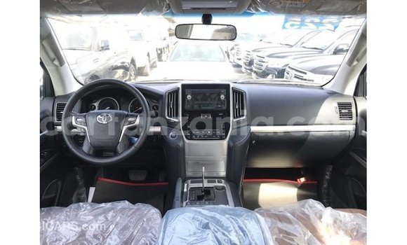 Nunua Imported Toyota Land Cruiser Nyeusi Gari ndani ya Import - Dubai nchini Arusha Nunua Imported Toyota Land Cruiser Nyeusi Gari ndani ya Import - Dubai nchini Arusha