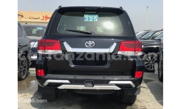 Nunua Imported Toyota Land Cruiser Nyeusi Gari ndani ya Import - Dubai nchini Arusha Nunua Imported Toyota Land Cruiser Nyeusi Gari ndani ya Import - Dubai nchini Arusha