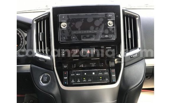Nunua Imported Toyota Land Cruiser Nyeusi Gari ndani ya Import - Dubai nchini Arusha Nunua Imported Toyota Land Cruiser Nyeusi Gari ndani ya Import - Dubai nchini Arusha