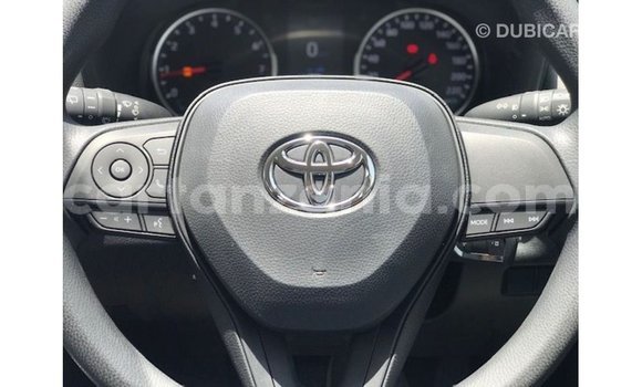 Nunua Imported Toyota 4Runner Nyeupe Gari ndani ya Import - Dubai nchini Arusha Nunua Imported Toyota 4Runner Nyeupe Gari ndani ya Import - Dubai nchini Arusha