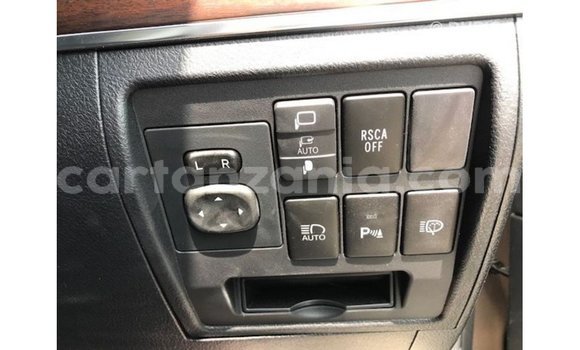 Buy Import Toyota Land Cruiser Other Car in Import - Dubai in Arusha Buy Import Toyota Land Cruiser Other Car in Import - Dubai in Arusha