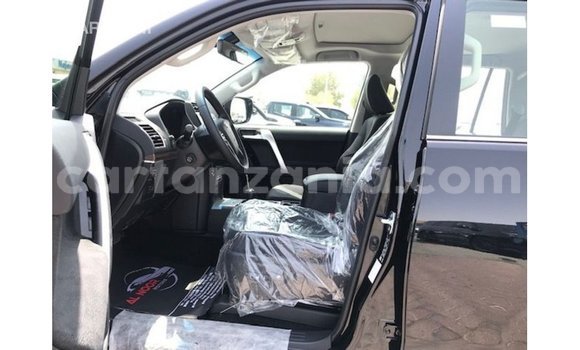 Nunua Imported Toyota Prado Nyeusi Gari ndani ya Import - Dubai nchini Arusha Nunua Imported Toyota Prado Nyeusi Gari ndani ya Import - Dubai nchini Arusha