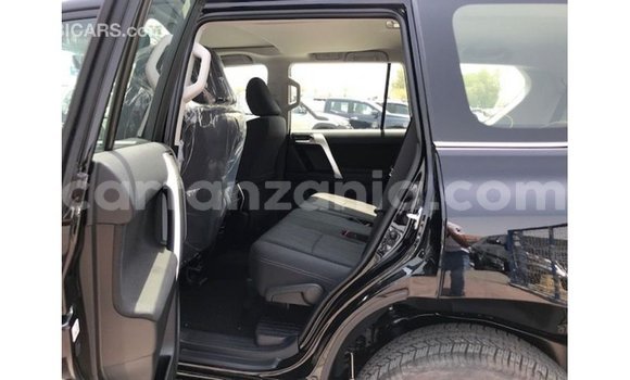 Nunua Imported Toyota Prado Nyeusi Gari ndani ya Import - Dubai nchini Arusha Nunua Imported Toyota Prado Nyeusi Gari ndani ya Import - Dubai nchini Arusha