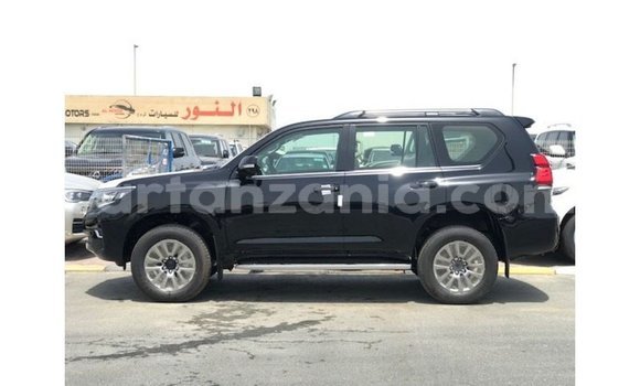 Nunua Imported Toyota Prado Nyeusi Gari ndani ya Import - Dubai nchini Arusha Nunua Imported Toyota Prado Nyeusi Gari ndani ya Import - Dubai nchini Arusha