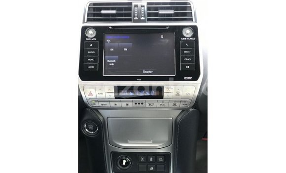 Nunua Imported Toyota Prado Nyeusi Gari ndani ya Import - Dubai nchini Arusha Nunua Imported Toyota Prado Nyeusi Gari ndani ya Import - Dubai nchini Arusha