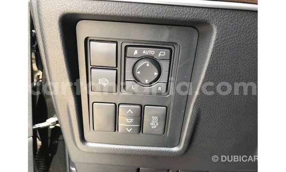 Nunua Imported Toyota Prado Nyeusi Gari ndani ya Import - Dubai nchini Arusha Nunua Imported Toyota Prado Nyeusi Gari ndani ya Import - Dubai nchini Arusha