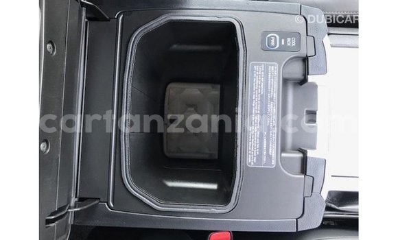 Buy Import Toyota Land Cruiser White Car in Import - Dubai in Arusha Buy Import Toyota Land Cruiser White Car in Import - Dubai in Arusha