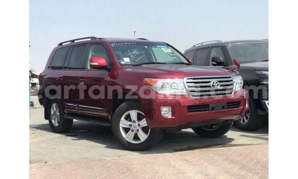 Nunua Imported Toyota Land Cruiser Nyekundu Gari ndani ya Import - Dubai nchini Arusha
