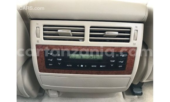 Nunua Imported Toyota Land Cruiser Nyekundu Gari ndani ya Import - Dubai nchini Arusha Nunua Imported Toyota Land Cruiser Nyekundu Gari ndani ya Import - Dubai nchini Arusha