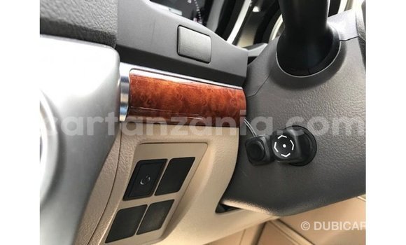 Nunua Imported Toyota Land Cruiser Nyekundu Gari ndani ya Import - Dubai nchini Arusha Nunua Imported Toyota Land Cruiser Nyekundu Gari ndani ya Import - Dubai nchini Arusha