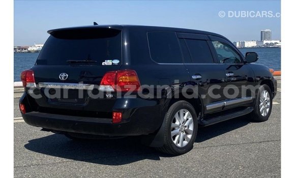 Buy Import Toyota Land Cruiser Black Car in Import - Dubai in Arusha Buy Import Toyota Land Cruiser Black Car in Import - Dubai in Arusha