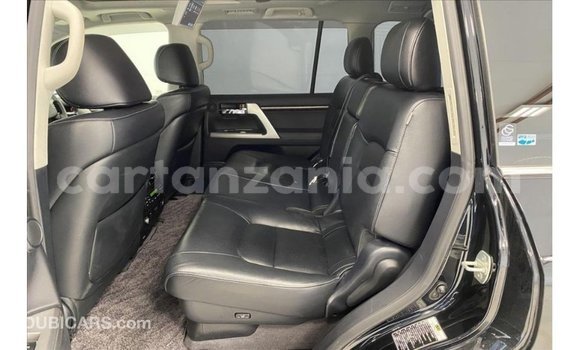 Buy Import Toyota Land Cruiser Black Car in Import - Dubai in Arusha Buy Import Toyota Land Cruiser Black Car in Import - Dubai in Arusha