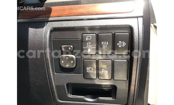 Buy Import Toyota Land Cruiser White Car in Import - Dubai in Arusha Buy Import Toyota Land Cruiser White Car in Import - Dubai in Arusha