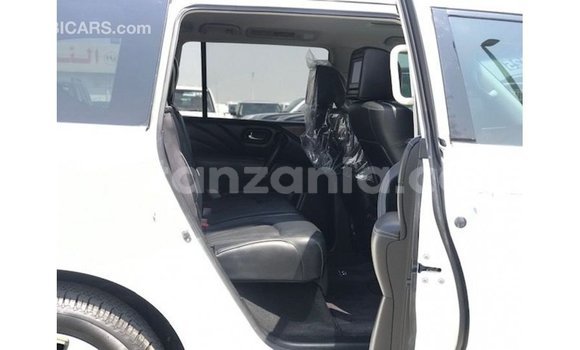 Nunua Imported Infiniti Q Nyeupe Gari ndani ya Import - Dubai nchini Arusha Nunua Imported Infiniti Q Nyeupe Gari ndani ya Import - Dubai nchini Arusha