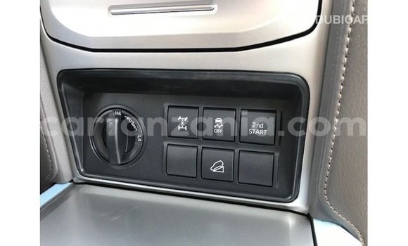 Nunua Imported Toyota Prado Nyekundu Gari ndani ya Import - Dubai nchini Arusha Nunua Imported Toyota Prado Nyekundu Gari ndani ya Import - Dubai nchini Arusha