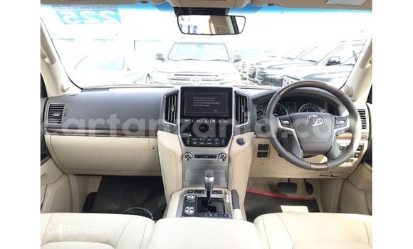 Buy Import Toyota Land Cruiser Black Car in Import - Dubai in Arusha Buy Import Toyota Land Cruiser Black Car in Import - Dubai in Arusha