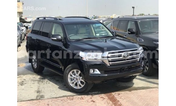 Buy Import Toyota Land Cruiser Black Car in Import - Dubai in Arusha Buy Import Toyota Land Cruiser Black Car in Import - Dubai in Arusha