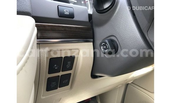 Buy Import Toyota Land Cruiser Black Car in Import - Dubai in Arusha Buy Import Toyota Land Cruiser Black Car in Import - Dubai in Arusha