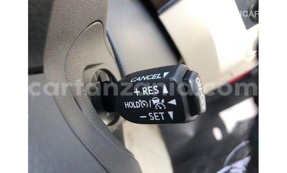 Buy Import Toyota Land Cruiser Black Car in Import - Dubai in Arusha Buy Import Toyota Land Cruiser Black Car in Import - Dubai in Arusha