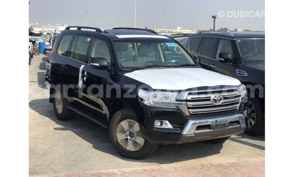 Nunua Imported Toyota Land Cruiser Nyeusi Gari ndani ya Import - Dubai nchini Arusha Nunua Imported Toyota Land Cruiser Nyeusi Gari ndani ya Import - Dubai nchini Arusha