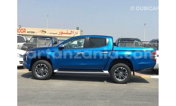 Nunua Imported Mitsubishi i Bluu Gari ndani ya Import - Dubai nchini Arusha Nunua Imported Mitsubishi i Bluu Gari ndani ya Import - Dubai nchini Arusha