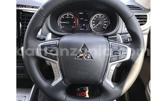 Nunua Imported Mitsubishi i Bluu Gari ndani ya Import - Dubai nchini Arusha Nunua Imported Mitsubishi i Bluu Gari ndani ya Import - Dubai nchini Arusha