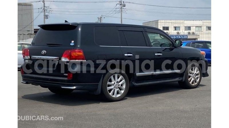 Big with watermark toyota land cruiser arusha import dubai 10236