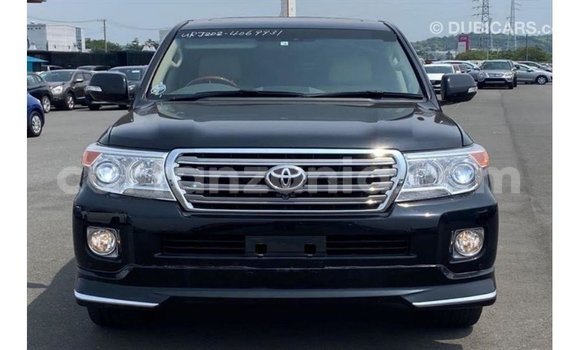 Buy Import Toyota Land Cruiser Black Car in Import - Dubai in Arusha Buy Import Toyota Land Cruiser Black Car in Import - Dubai in Arusha