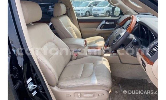 Buy Import Toyota Land Cruiser Black Car in Import - Dubai in Arusha Buy Import Toyota Land Cruiser Black Car in Import - Dubai in Arusha