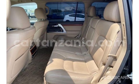 Buy Import Toyota Land Cruiser Black Car in Import - Dubai in Arusha Buy Import Toyota Land Cruiser Black Car in Import - Dubai in Arusha