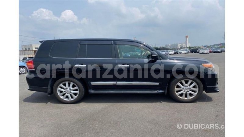 Big with watermark toyota land cruiser arusha import dubai 10236