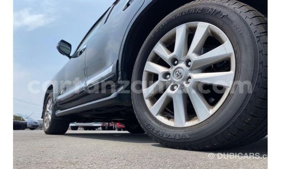 Buy Import Toyota Land Cruiser Black Car in Import - Dubai in Arusha Buy Import Toyota Land Cruiser Black Car in Import - Dubai in Arusha