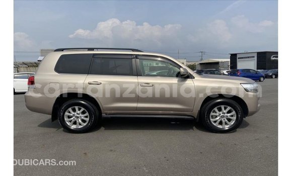 Nunua Imported Toyota Land Cruiser Nyingine Gari ndani ya Import - Dubai nchini Arusha Nunua Imported Toyota Land Cruiser Nyingine Gari ndani ya Import - Dubai nchini Arusha